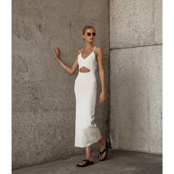 Dissh White Cutout Bodycon Maxi Dress 12 | Sleeveless Knit Minimalist Summer - Picture 1 of 6